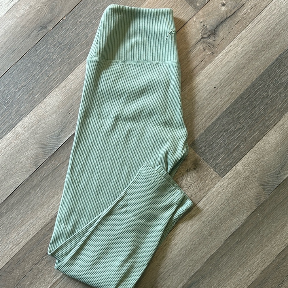 Ribbed leggings